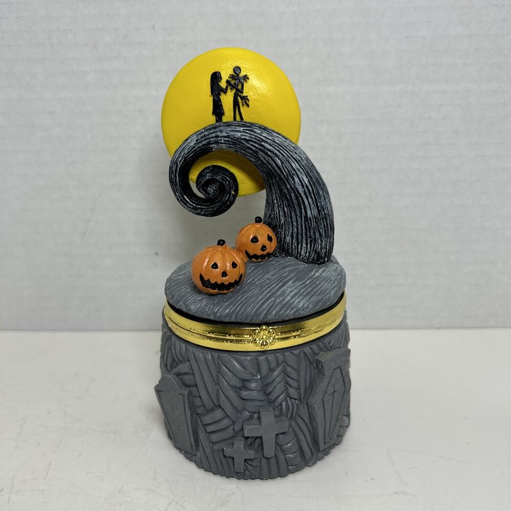 Nightmare Before Christmas Jack & Sally Spiral Hill Halloween Jewelry Box 6”